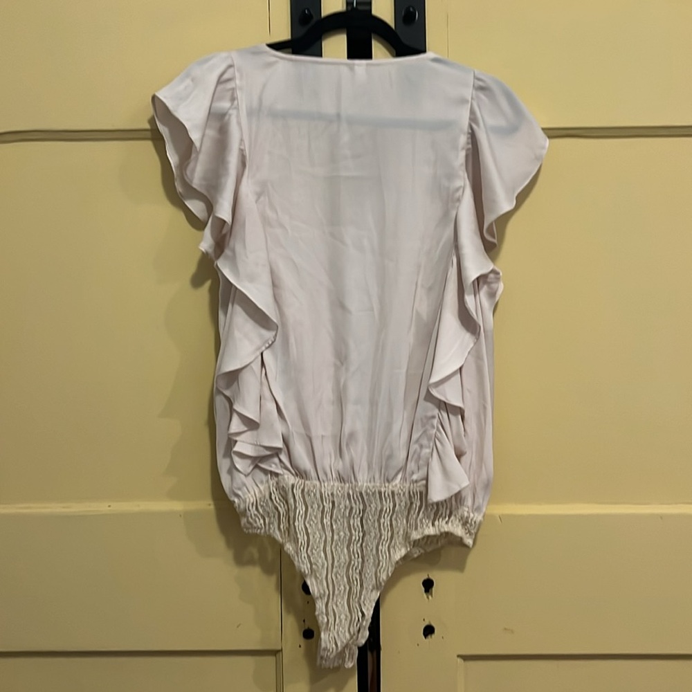 Cream Ruffled Bodysuit - Picture 2 of 2